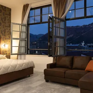  Affittacamere Living Como-rooms&parking Italia